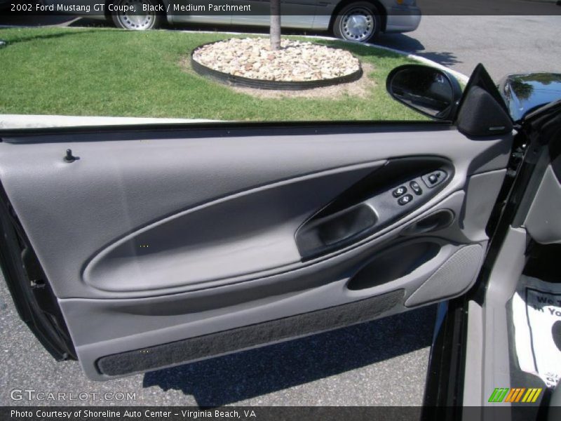 Black / Medium Parchment 2002 Ford Mustang GT Coupe