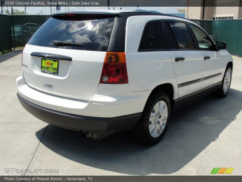 Stone White / Dark Slate Gray 2006 Chrysler Pacifica
