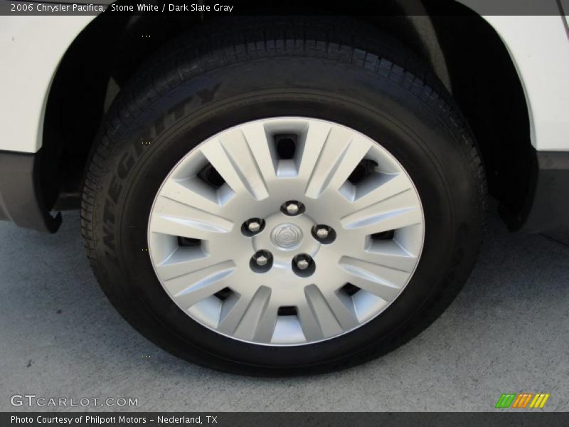 Stone White / Dark Slate Gray 2006 Chrysler Pacifica