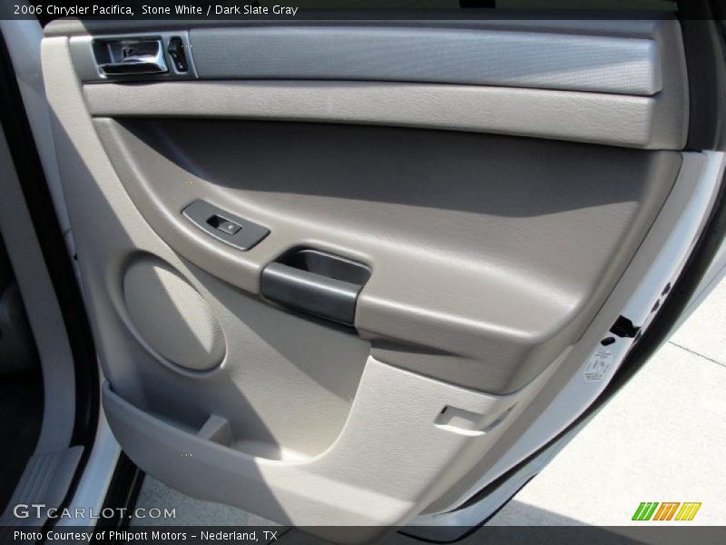 Stone White / Dark Slate Gray 2006 Chrysler Pacifica
