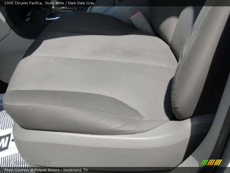 Stone White / Dark Slate Gray 2006 Chrysler Pacifica