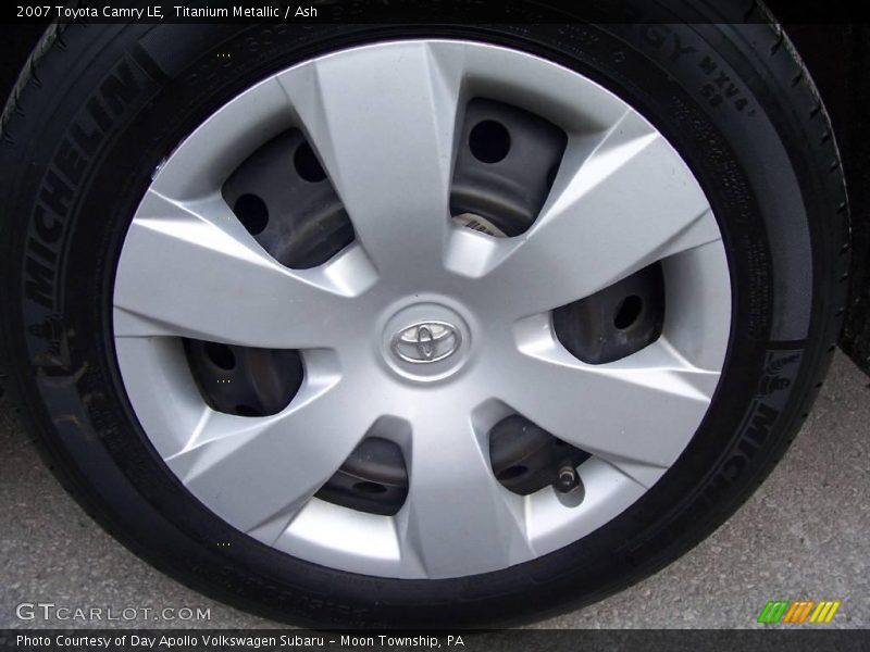 Titanium Metallic / Ash 2007 Toyota Camry LE