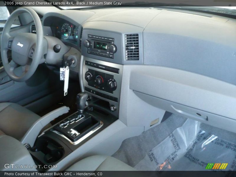 Black / Medium Slate Gray 2006 Jeep Grand Cherokee Laredo 4x4