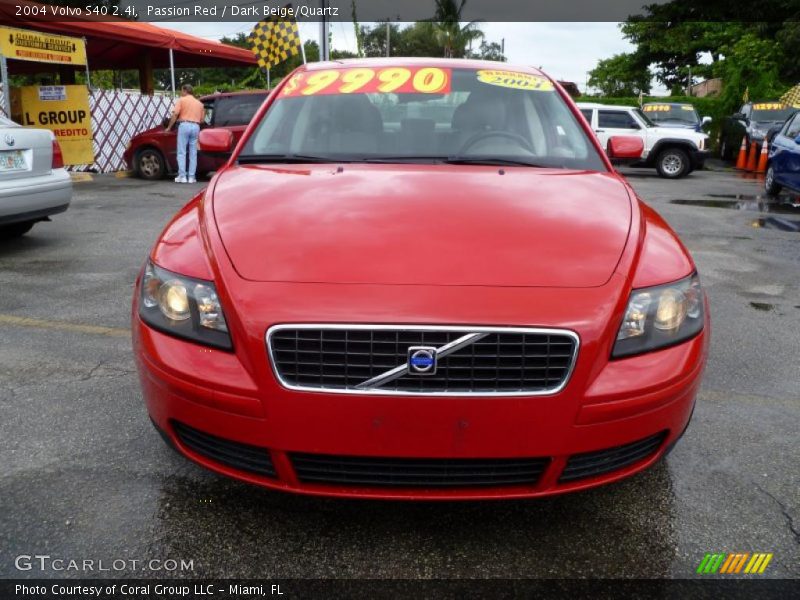 Passion Red / Dark Beige/Quartz 2004 Volvo S40 2.4i