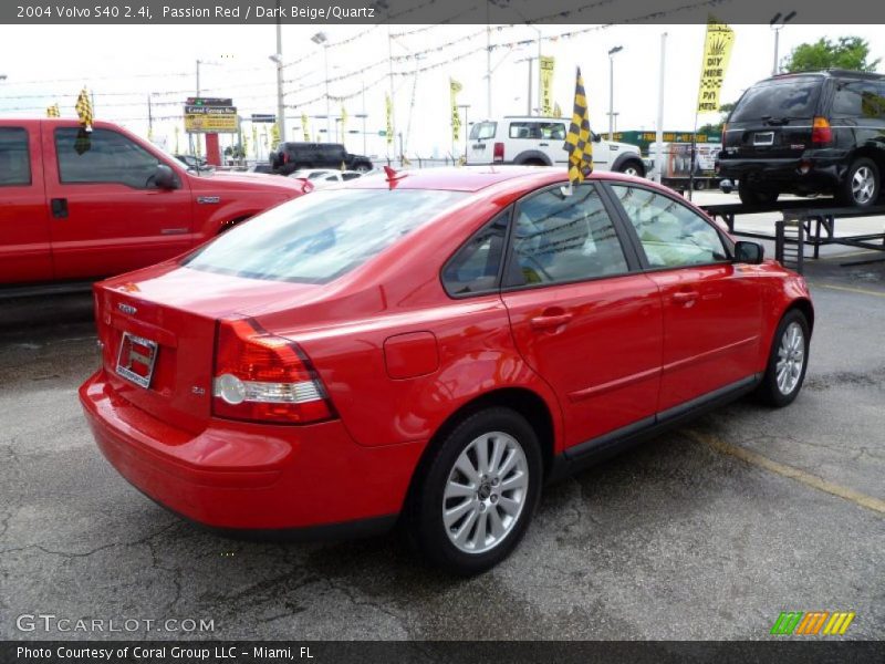 Passion Red / Dark Beige/Quartz 2004 Volvo S40 2.4i