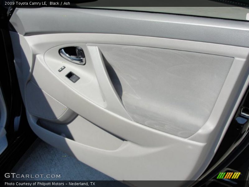 Black / Ash 2009 Toyota Camry LE
