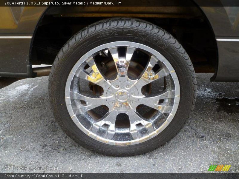Silver Metallic / Medium/Dark Flint 2004 Ford F150 XLT SuperCab