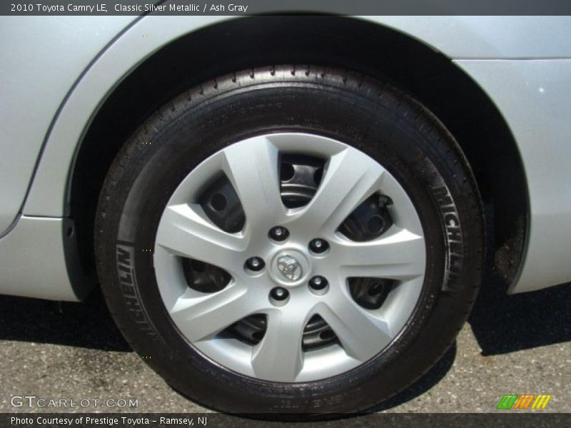 Classic Silver Metallic / Ash Gray 2010 Toyota Camry LE