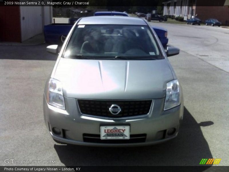 Magnetic Gray / Charcoal 2009 Nissan Sentra 2.0
