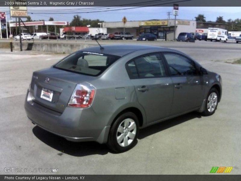 Magnetic Gray / Charcoal 2009 Nissan Sentra 2.0