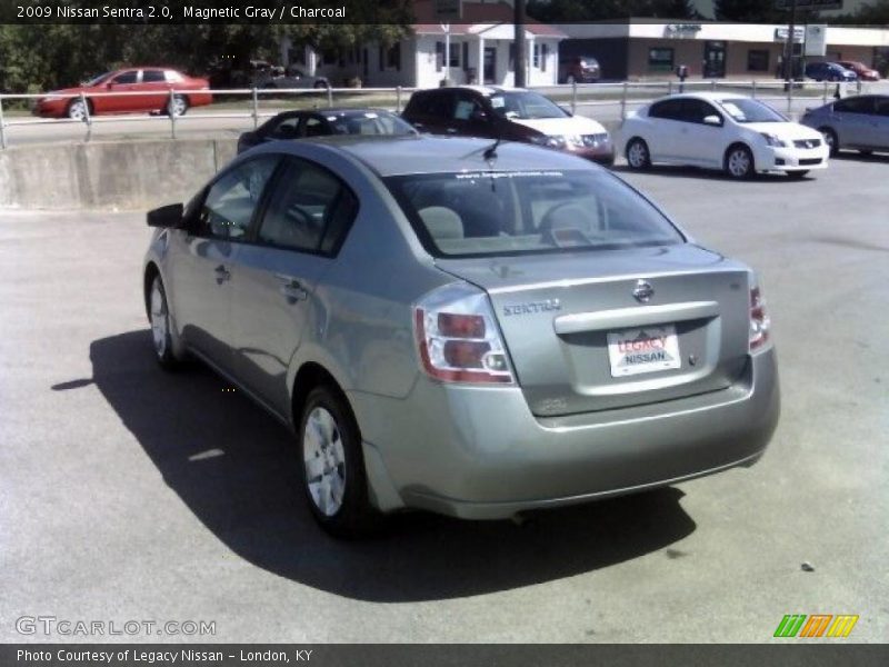 Magnetic Gray / Charcoal 2009 Nissan Sentra 2.0