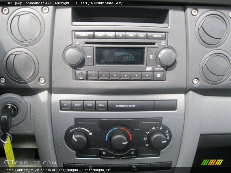 Midnight Blue Pearl / Medium Slate Gray 2006 Jeep Commander 4x4