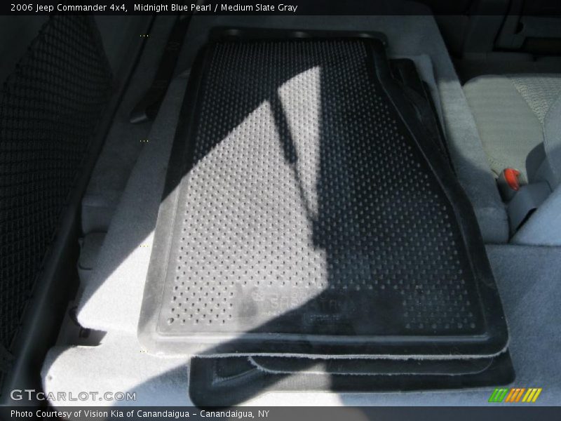 Midnight Blue Pearl / Medium Slate Gray 2006 Jeep Commander 4x4