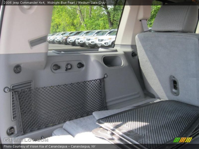 Midnight Blue Pearl / Medium Slate Gray 2006 Jeep Commander 4x4