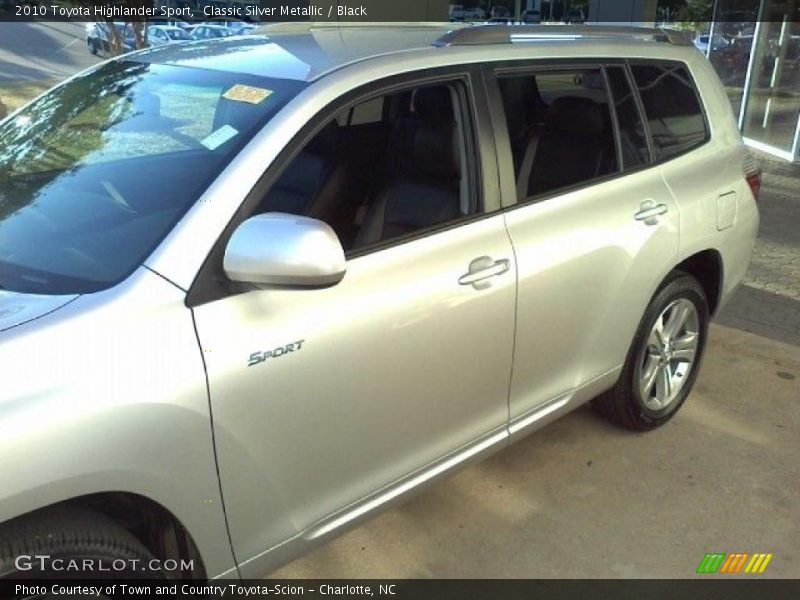 Classic Silver Metallic / Black 2010 Toyota Highlander Sport