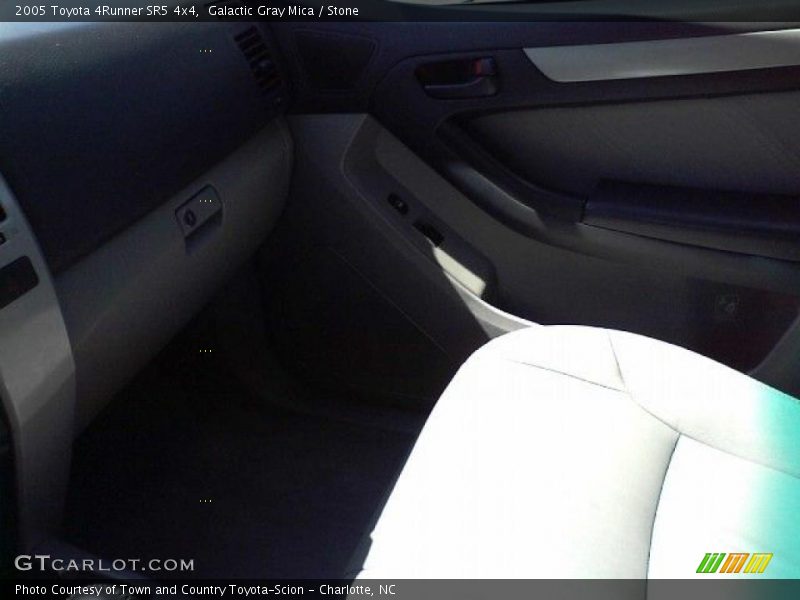 Galactic Gray Mica / Stone 2005 Toyota 4Runner SR5 4x4