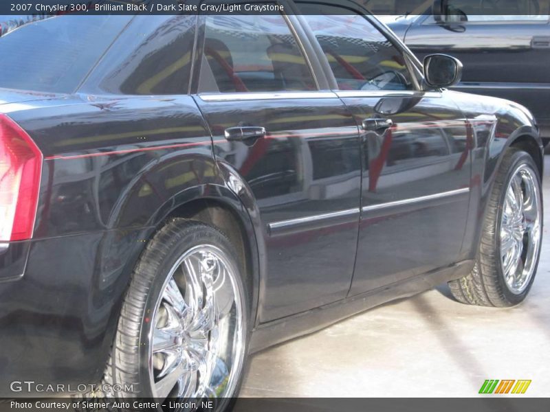 Brilliant Black / Dark Slate Gray/Light Graystone 2007 Chrysler 300