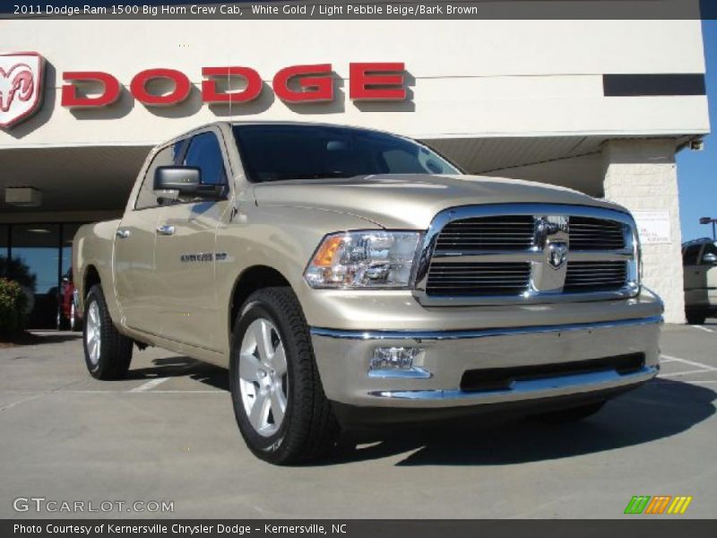 Front 3/4 View of 2011 Ram 1500 Big Horn Crew Cab