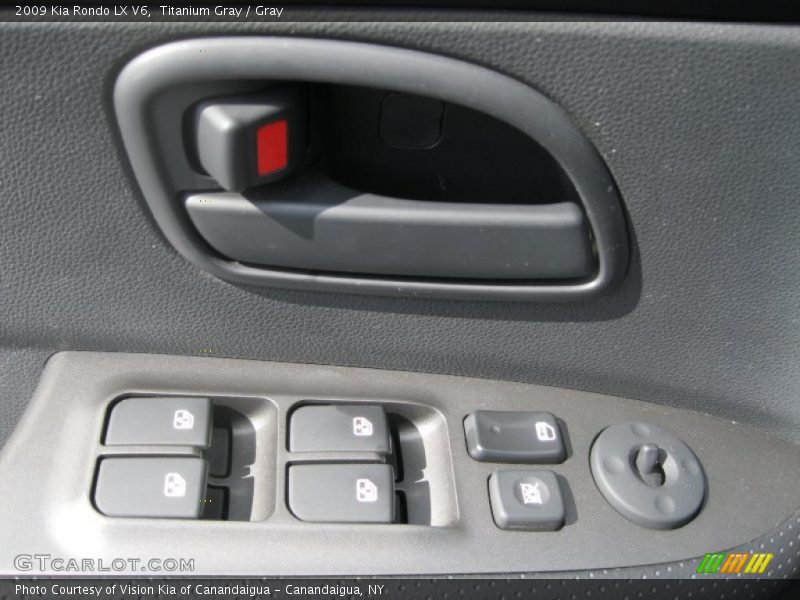 Titanium Gray / Gray 2009 Kia Rondo LX V6