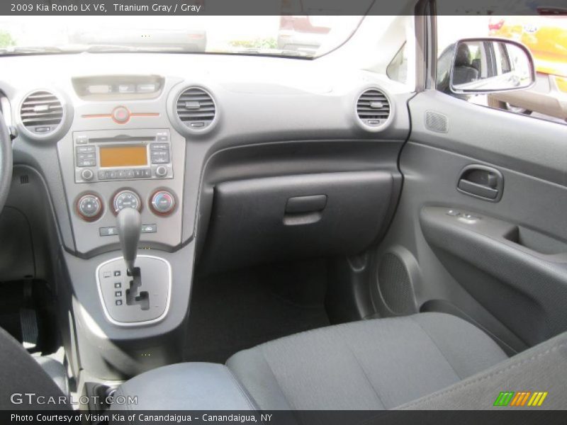 Titanium Gray / Gray 2009 Kia Rondo LX V6