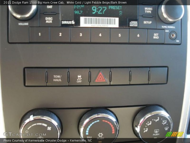 White Gold / Light Pebble Beige/Bark Brown 2011 Dodge Ram 1500 Big Horn Crew Cab