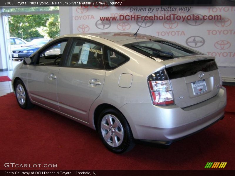 Millenium Silver Metallic / Gray/Burgundy 2005 Toyota Prius Hybrid