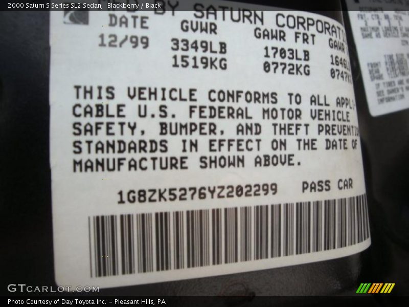 Blackberry / Black 2000 Saturn S Series SL2 Sedan