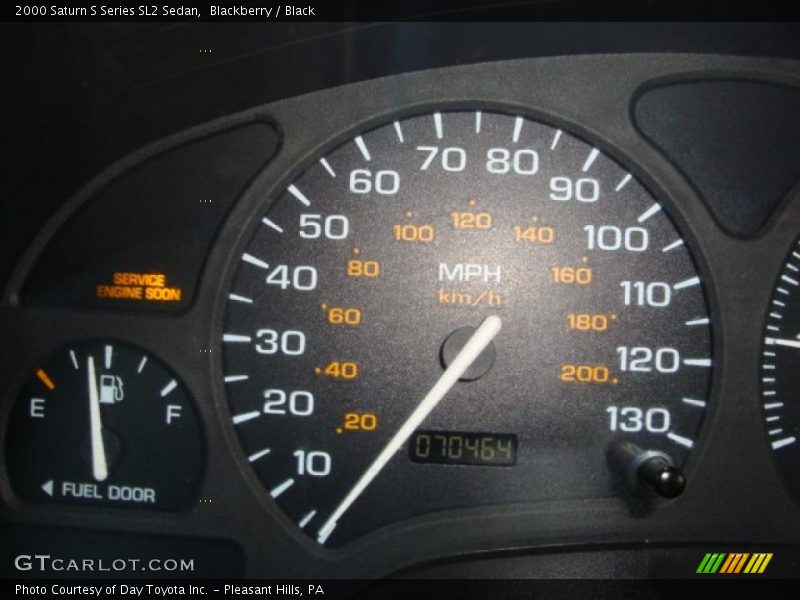 Blackberry / Black 2000 Saturn S Series SL2 Sedan
