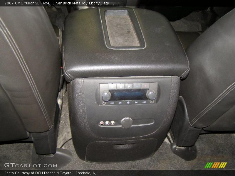 Silver Birch Metallic / Ebony Black 2007 GMC Yukon SLT 4x4