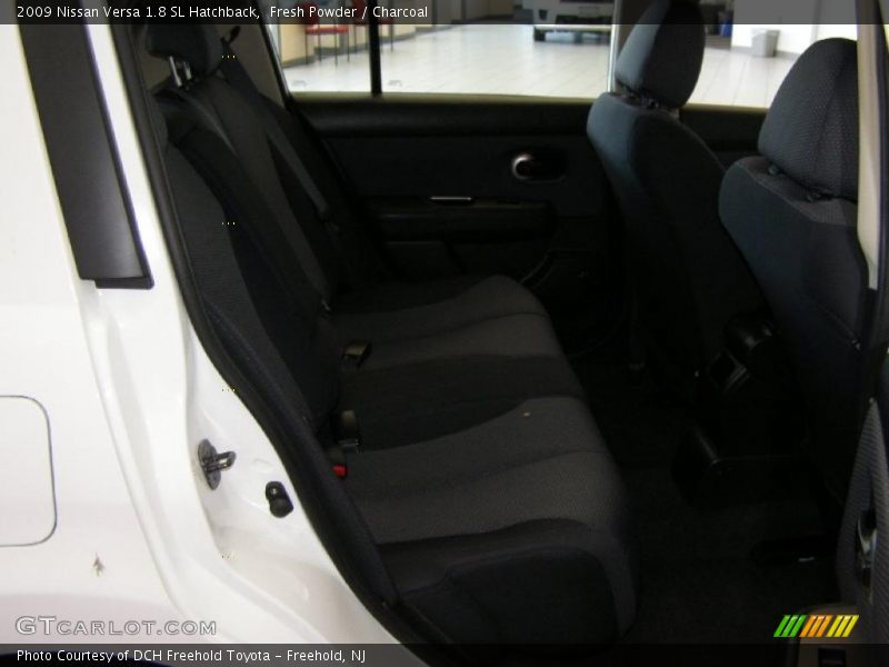 Fresh Powder / Charcoal 2009 Nissan Versa 1.8 SL Hatchback