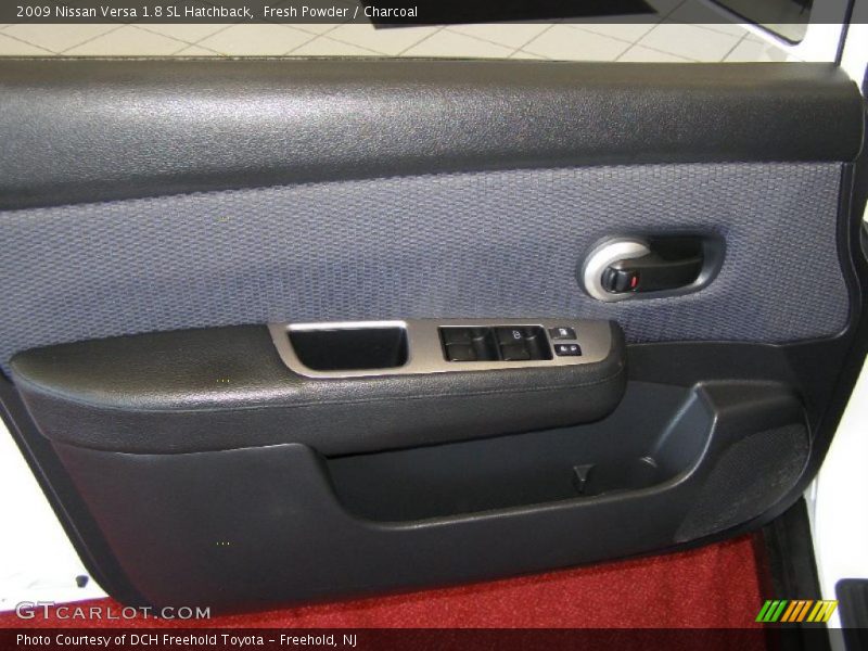 Fresh Powder / Charcoal 2009 Nissan Versa 1.8 SL Hatchback