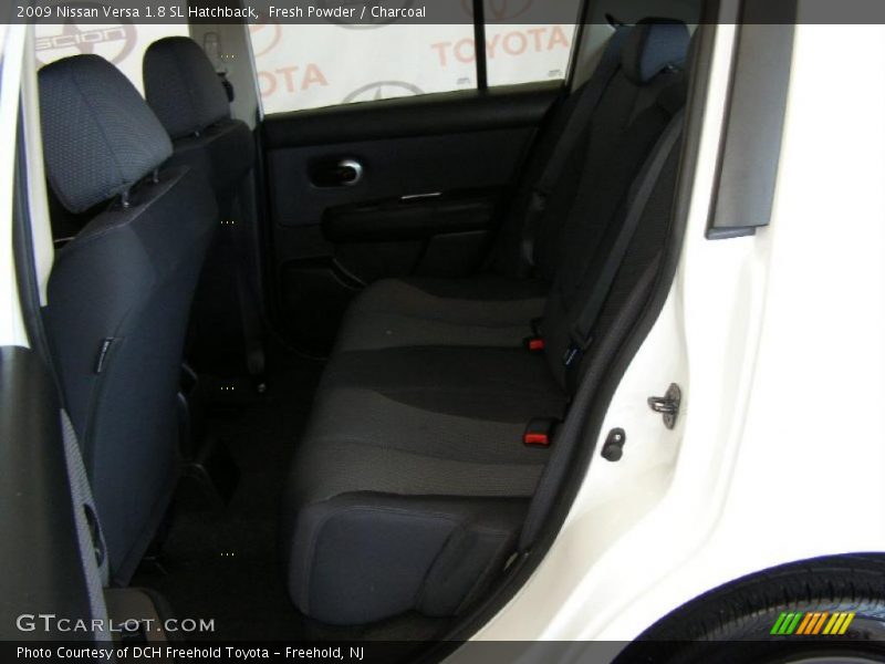 Fresh Powder / Charcoal 2009 Nissan Versa 1.8 SL Hatchback