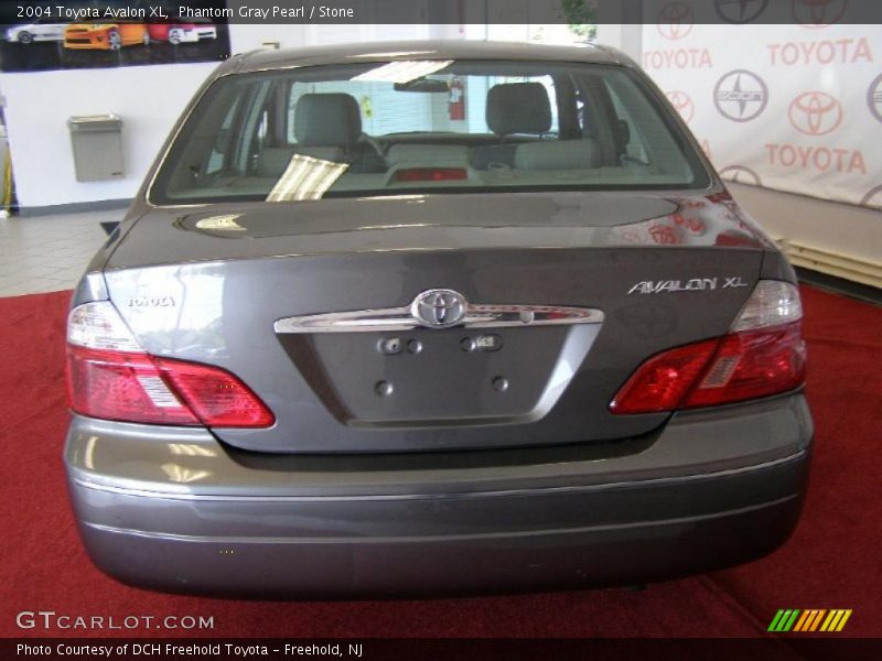 Phantom Gray Pearl / Stone 2004 Toyota Avalon XL
