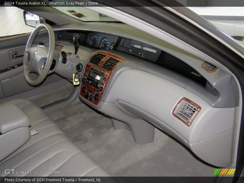 Phantom Gray Pearl / Stone 2004 Toyota Avalon XL