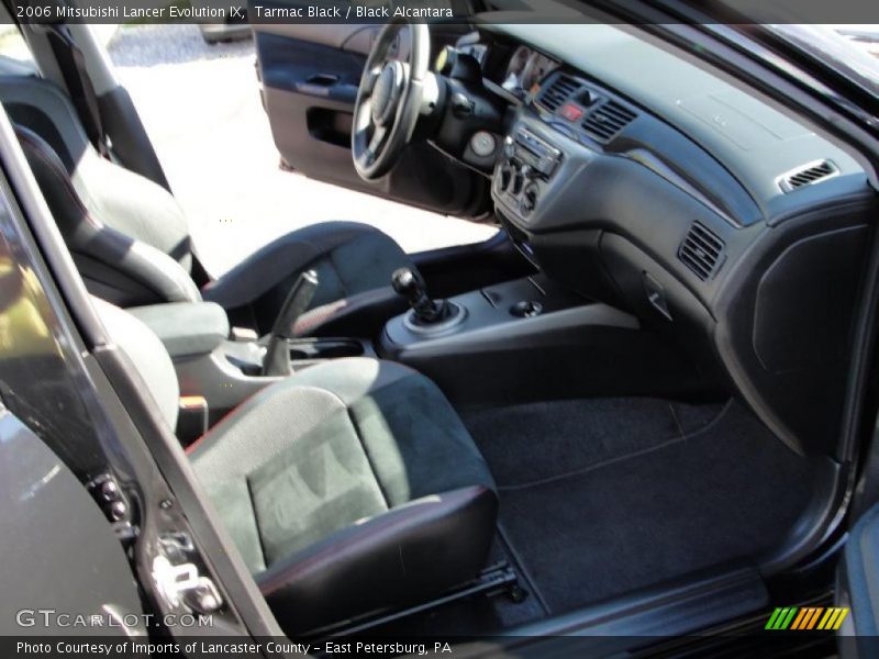 Tarmac Black / Black Alcantara 2006 Mitsubishi Lancer Evolution IX