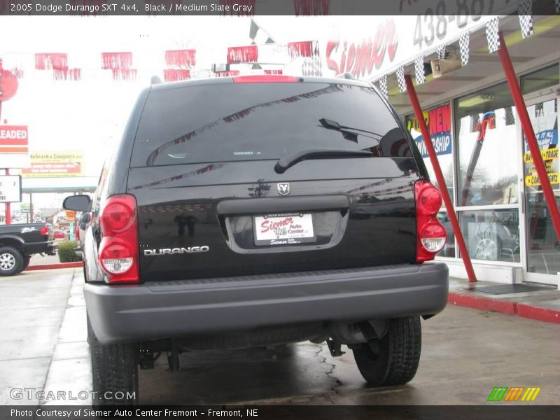 Black / Medium Slate Gray 2005 Dodge Durango SXT 4x4