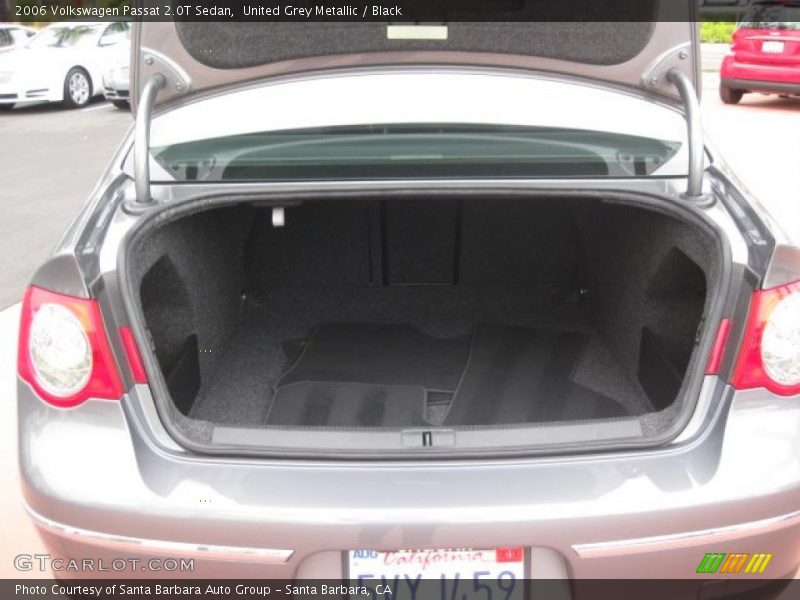 United Grey Metallic / Black 2006 Volkswagen Passat 2.0T Sedan