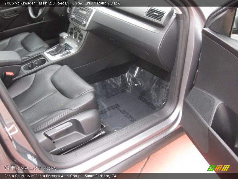 United Grey Metallic / Black 2006 Volkswagen Passat 2.0T Sedan