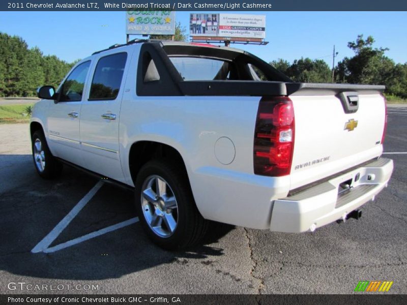 White Diamond Tricoat / Dark Cashmere/Light Cashmere 2011 Chevrolet Avalanche LTZ