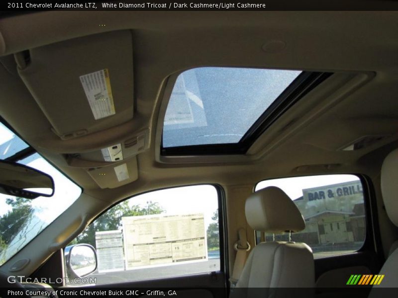 White Diamond Tricoat / Dark Cashmere/Light Cashmere 2011 Chevrolet Avalanche LTZ