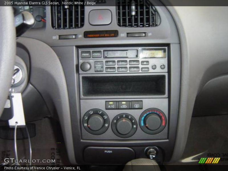 Nordic White / Beige 2005 Hyundai Elantra GLS Sedan