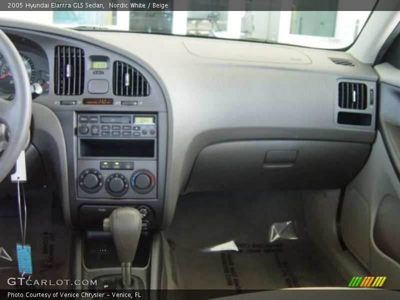 Nordic White / Beige 2005 Hyundai Elantra GLS Sedan