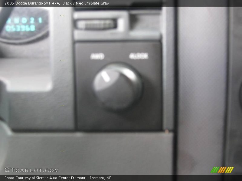Black / Medium Slate Gray 2005 Dodge Durango SXT 4x4