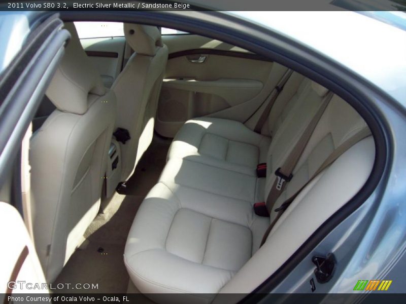 Electric Silver Metallic / Sandstone Beige 2011 Volvo S80 3.2