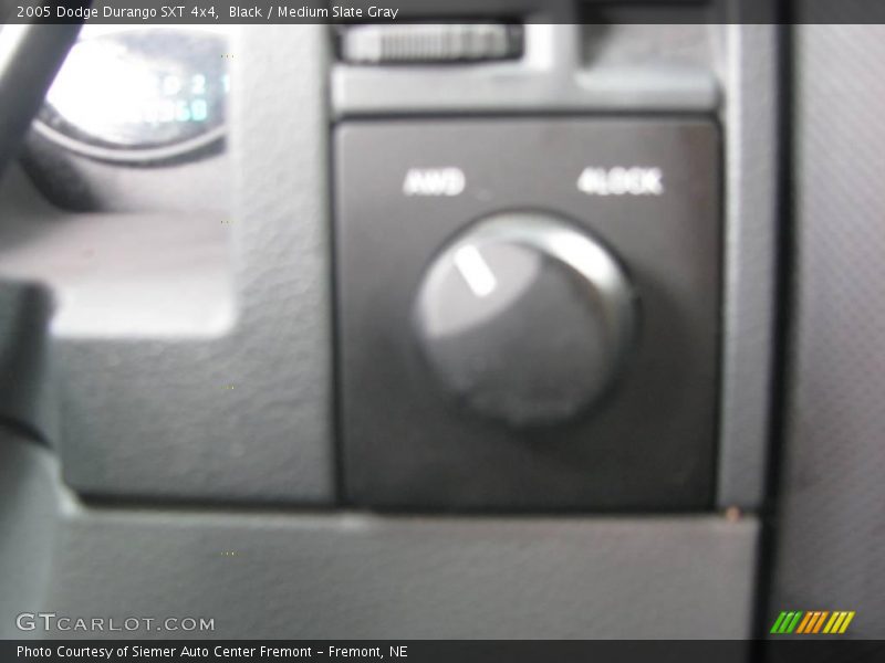 Black / Medium Slate Gray 2005 Dodge Durango SXT 4x4