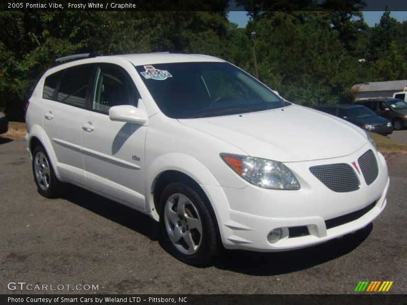 Frosty White / Graphite 2005 Pontiac Vibe