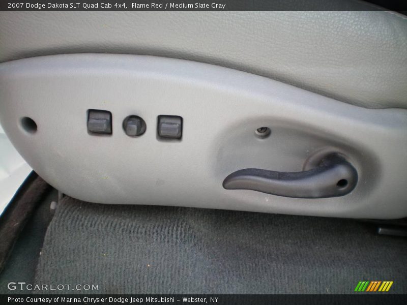 Flame Red / Medium Slate Gray 2007 Dodge Dakota SLT Quad Cab 4x4