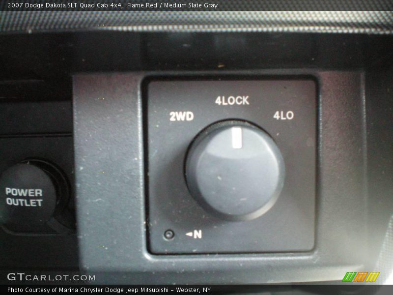 Flame Red / Medium Slate Gray 2007 Dodge Dakota SLT Quad Cab 4x4