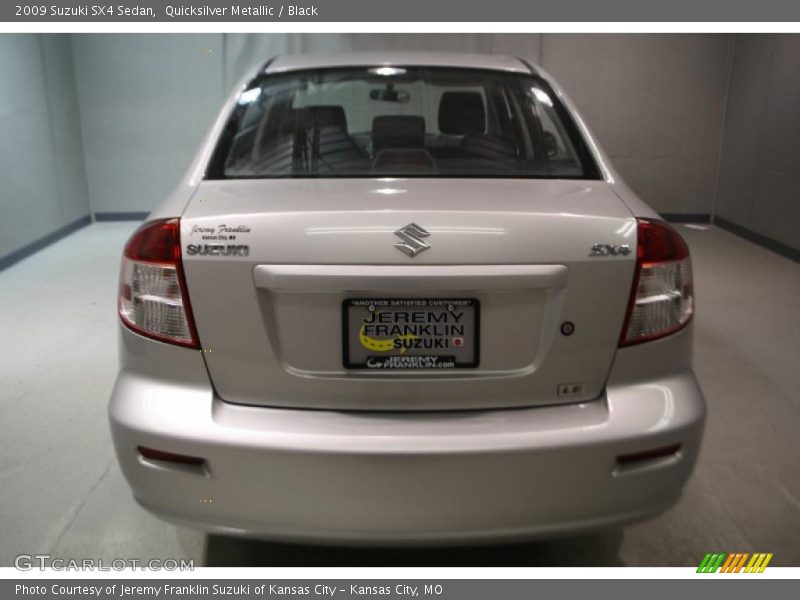 Quicksilver Metallic / Black 2009 Suzuki SX4 Sedan