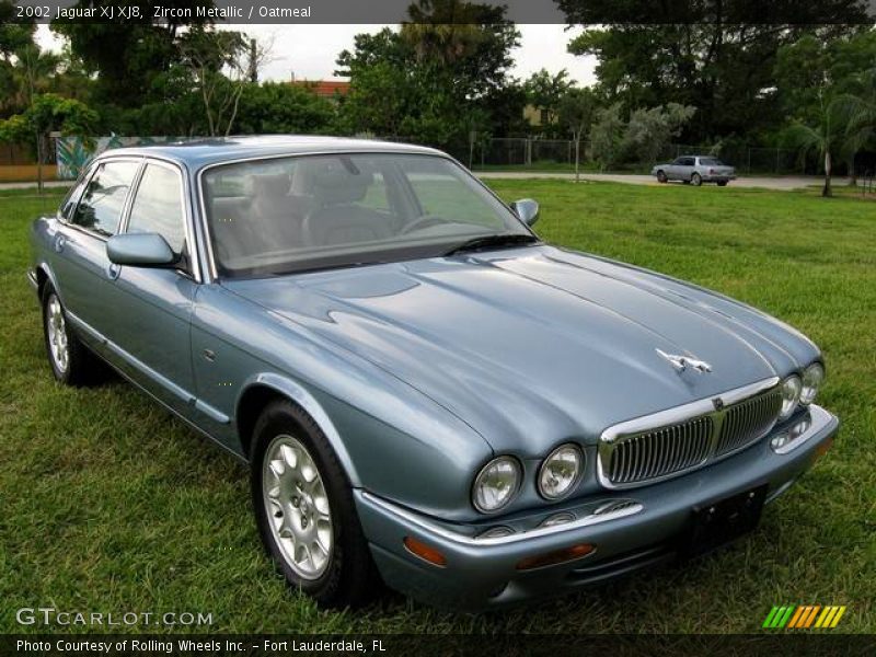 Zircon Metallic / Oatmeal 2002 Jaguar XJ XJ8